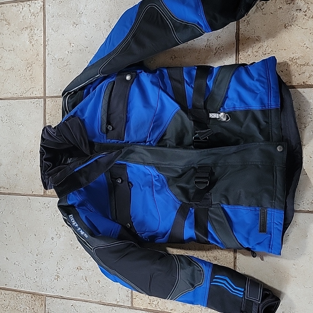 Women's skidoo snowmobile jacket new!